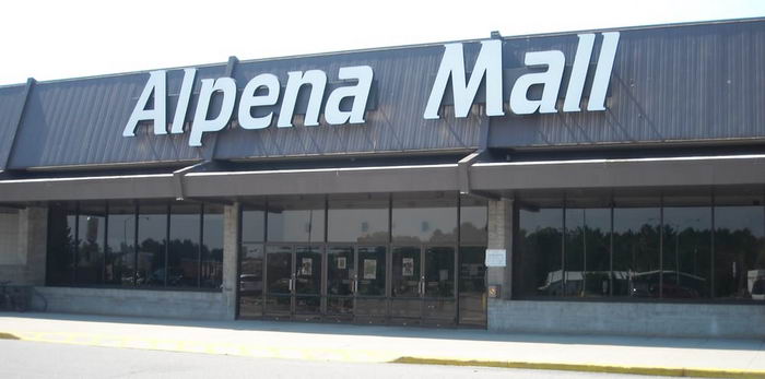 Alpena Mall - From Yelp (newer photo)